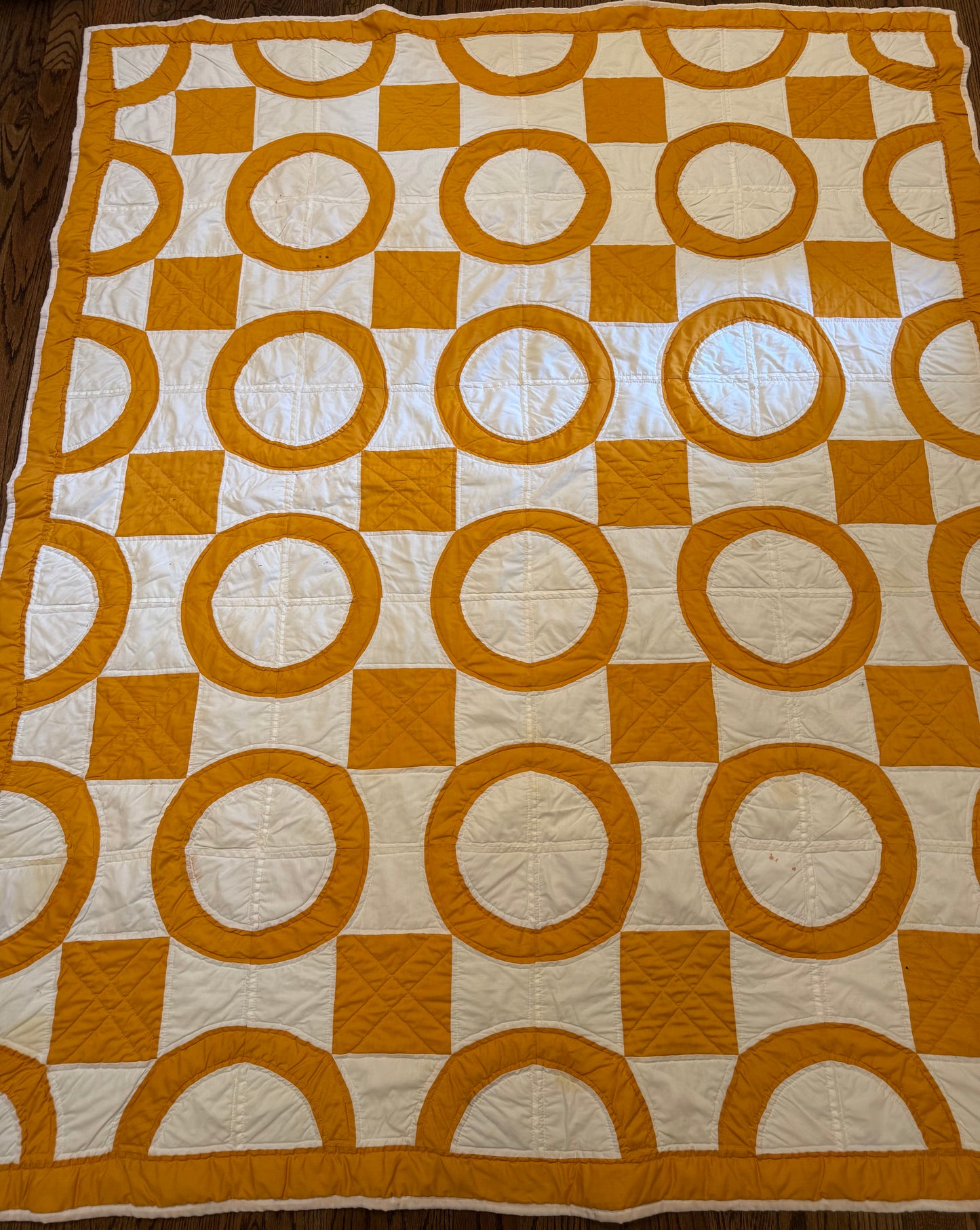 Yellow/ Gold Circles and Squares Cutter Quilt