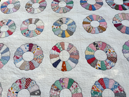 Vintage Dresden Plate Feedsack Quilt
