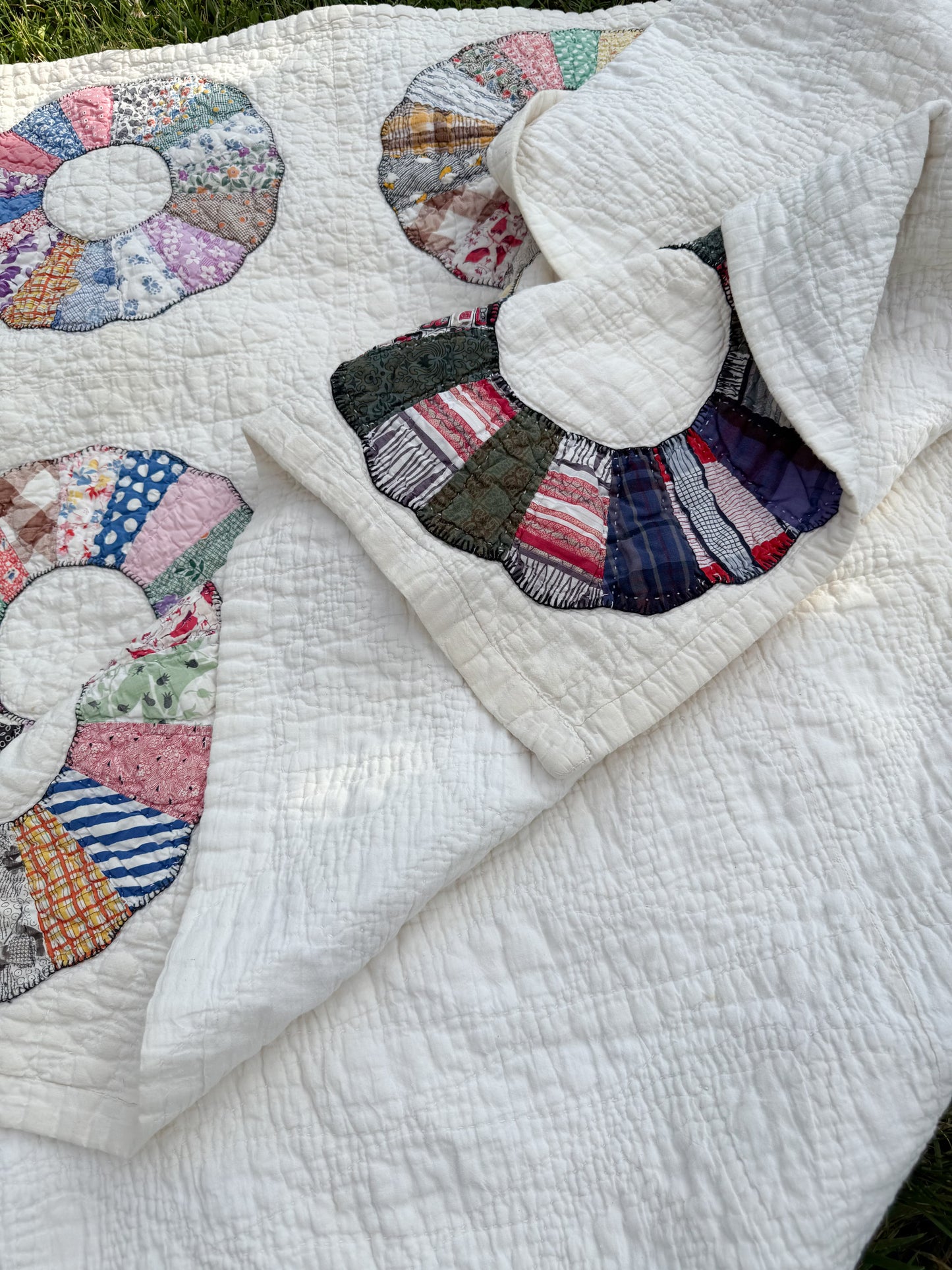 Vintage Dresden Plate Feedsack Quilt