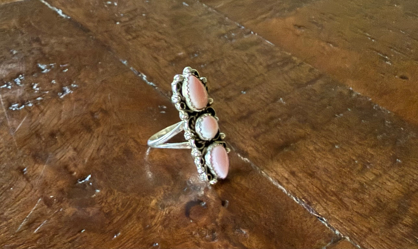 Sterling Pink Conch 3 Stone Ring