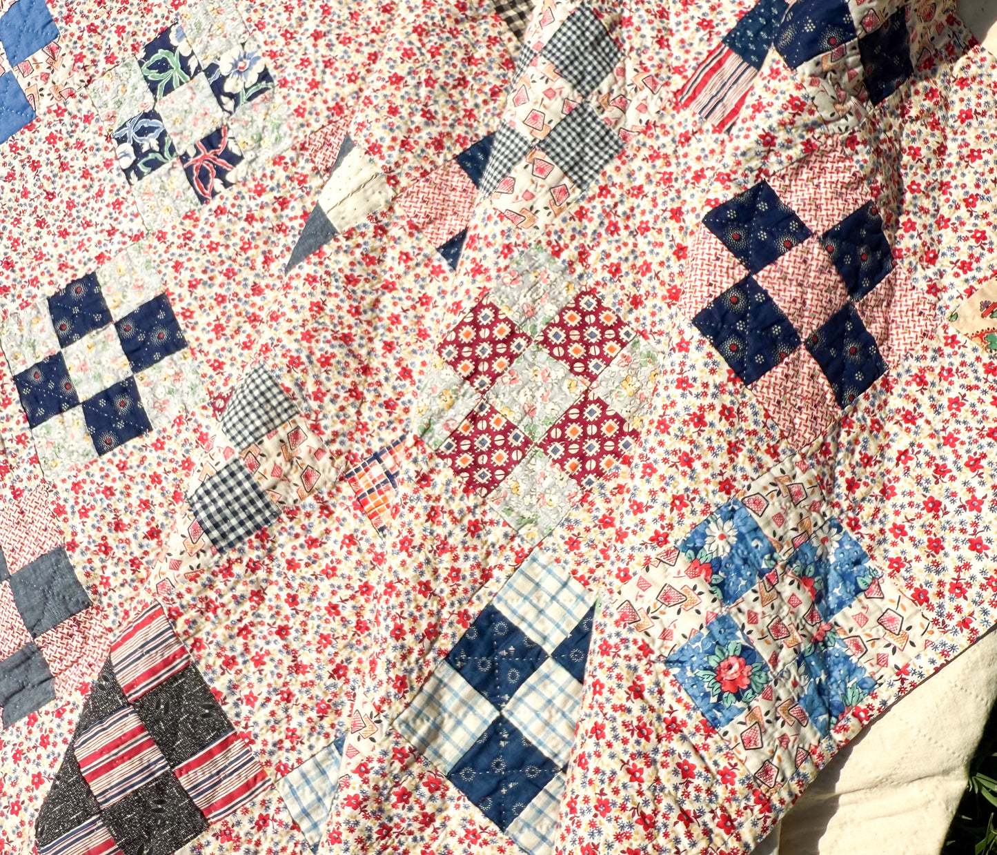 Vintage Red Floral Background Nine Patch Quilt