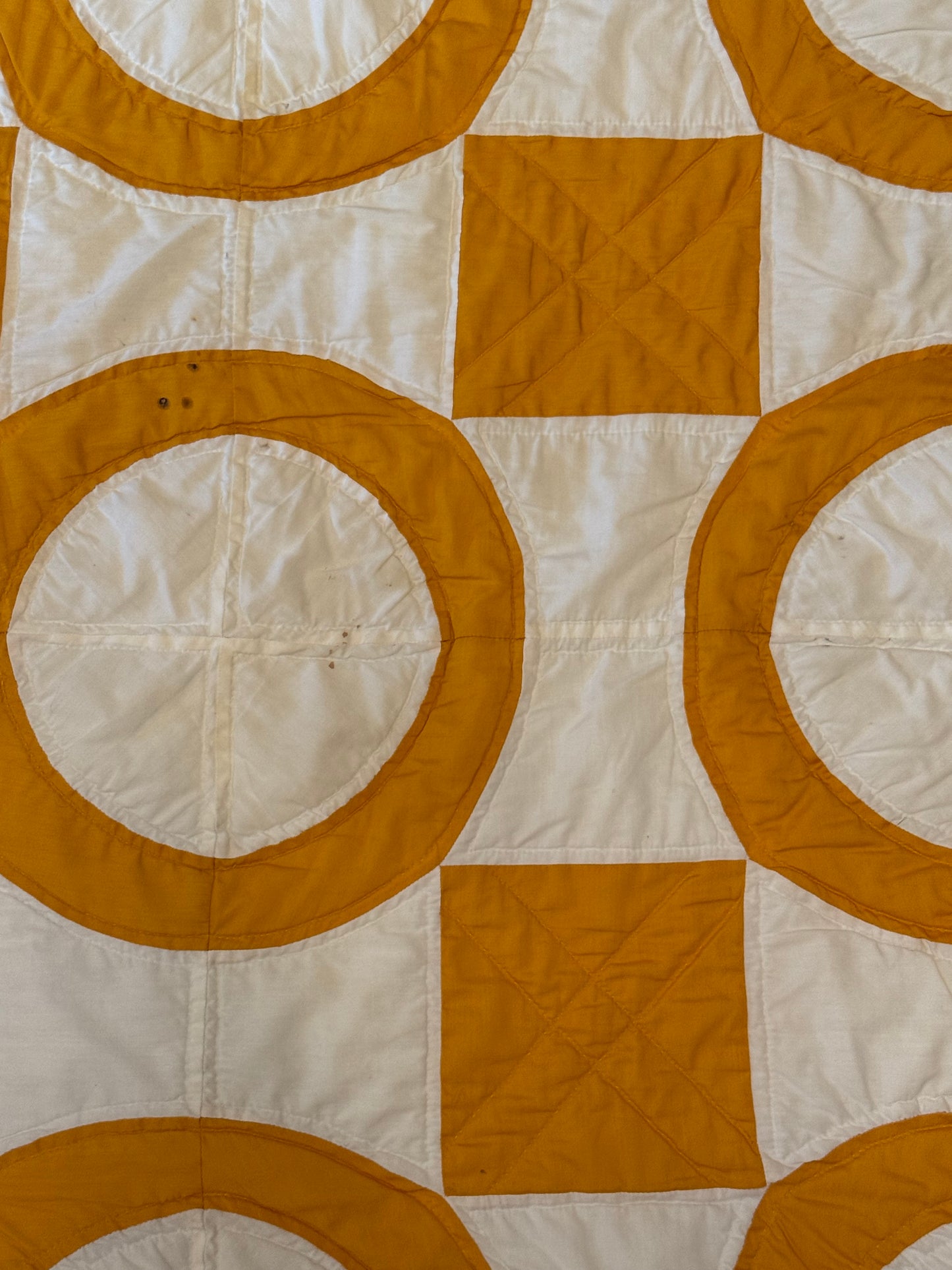 Yellow/ Gold Circles and Squares Cutter Quilt