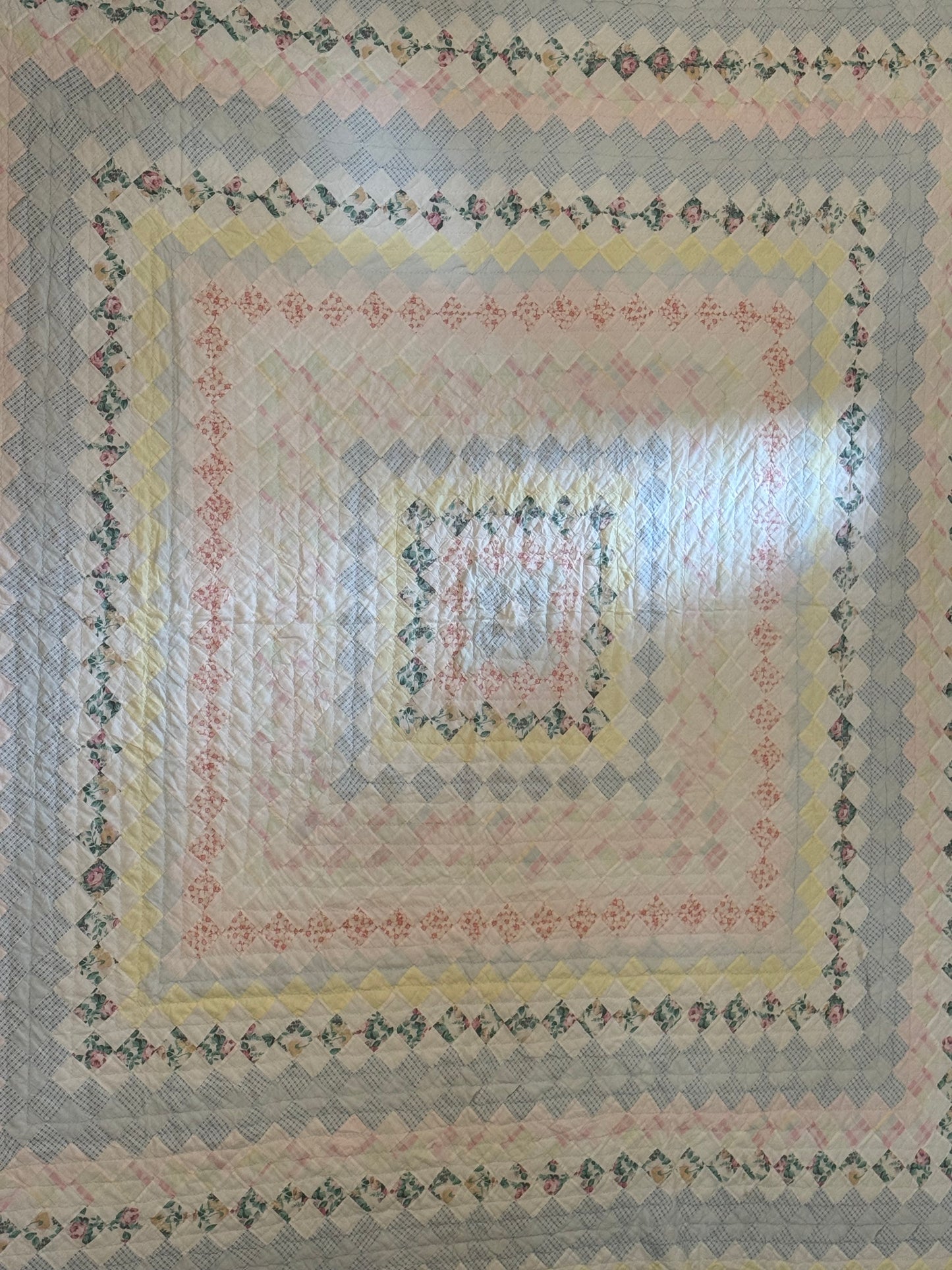 Vintage Trip Around the World Quilt