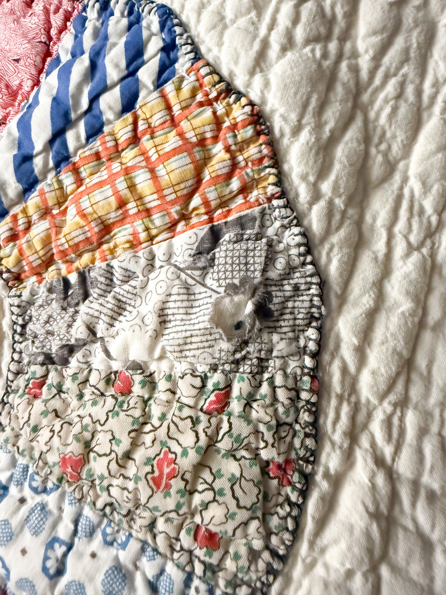 Vintage Dresden Plate Feedsack Quilt