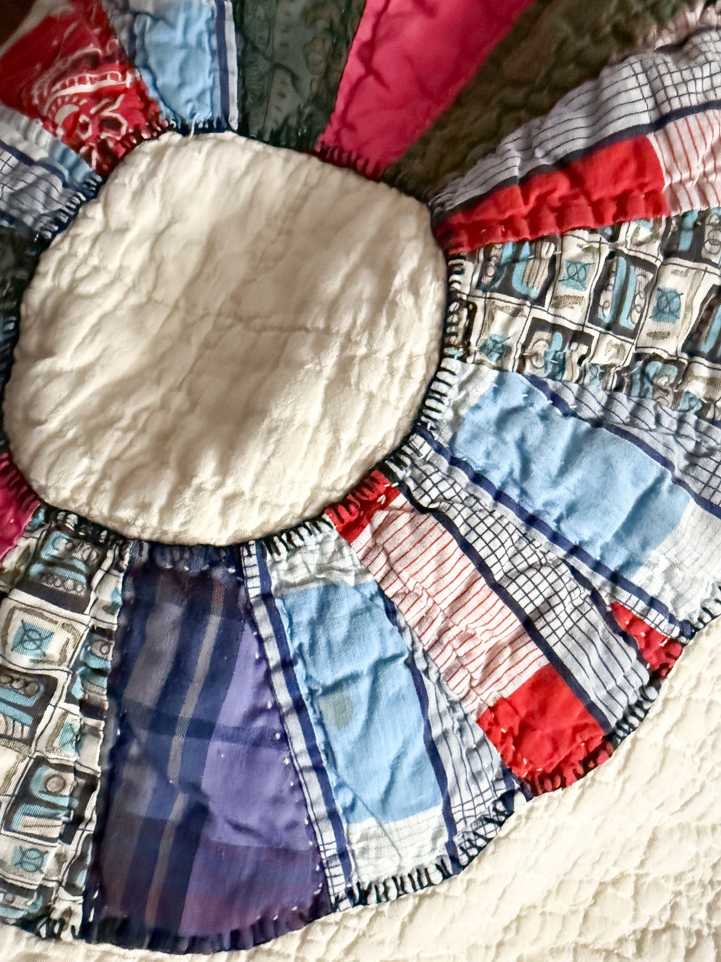 Vintage Dresden Plate Feedsack Quilt