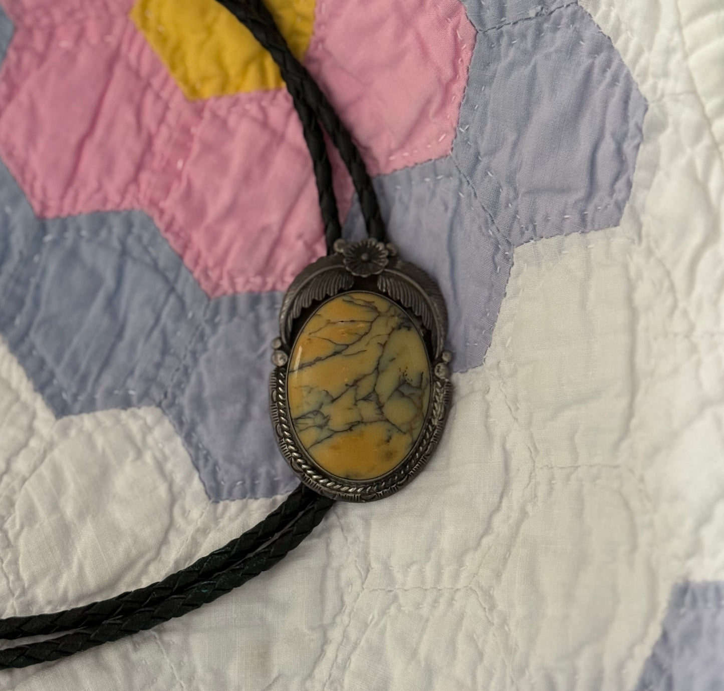 Vintage Sterling Yellow Agate Bolo Tie