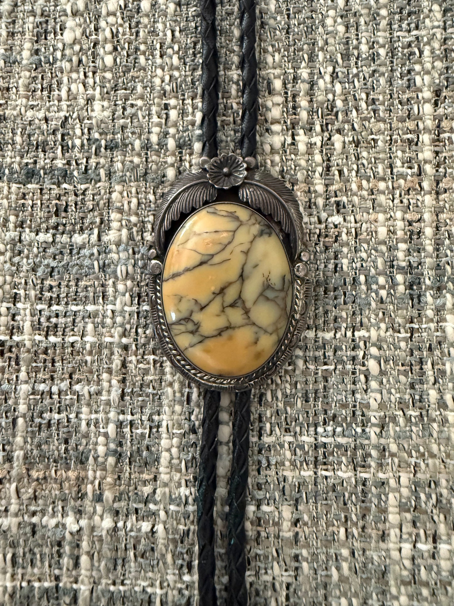 Vintage Sterling Yellow Agate Bolo Tie