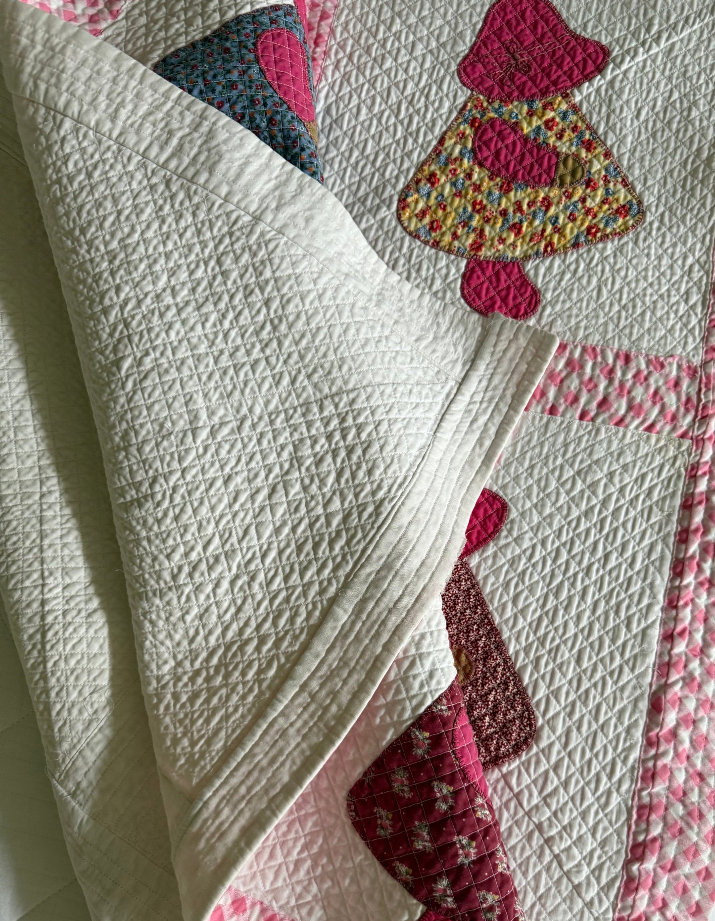 Vintage Sunbonnet Sue Quilt