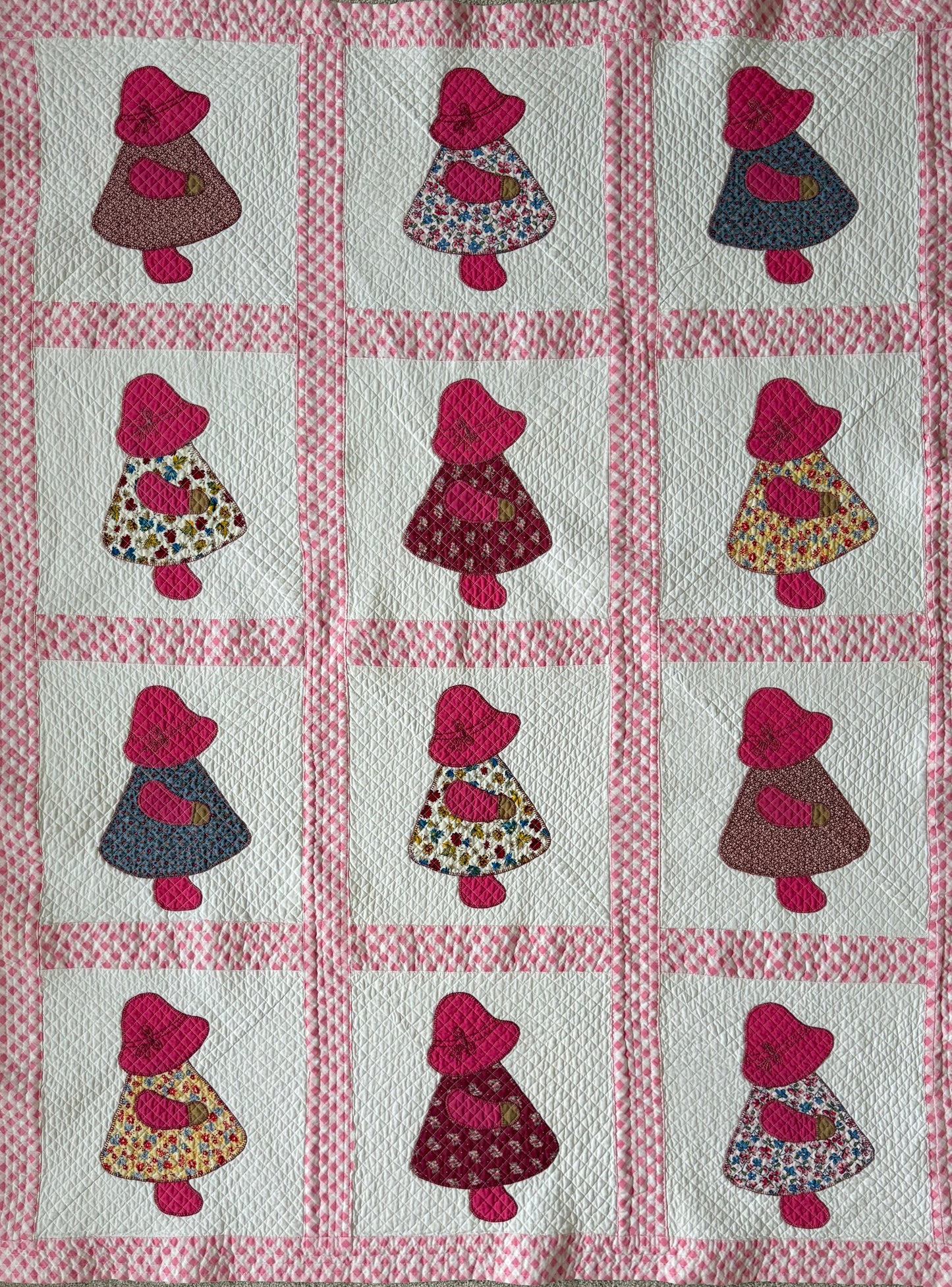 Vintage Sunbonnet Sue Quilt