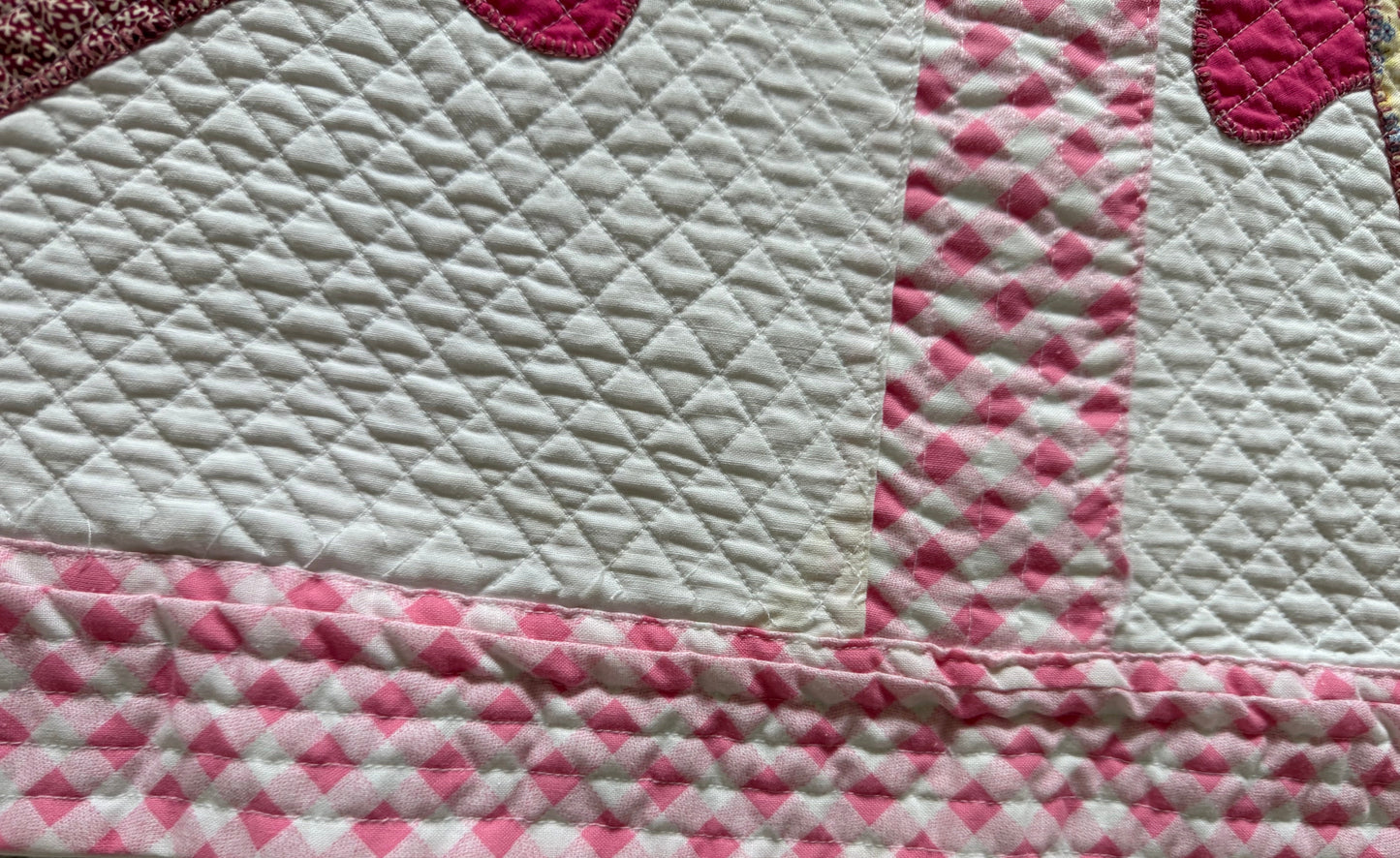 Vintage Sunbonnet Sue Quilt