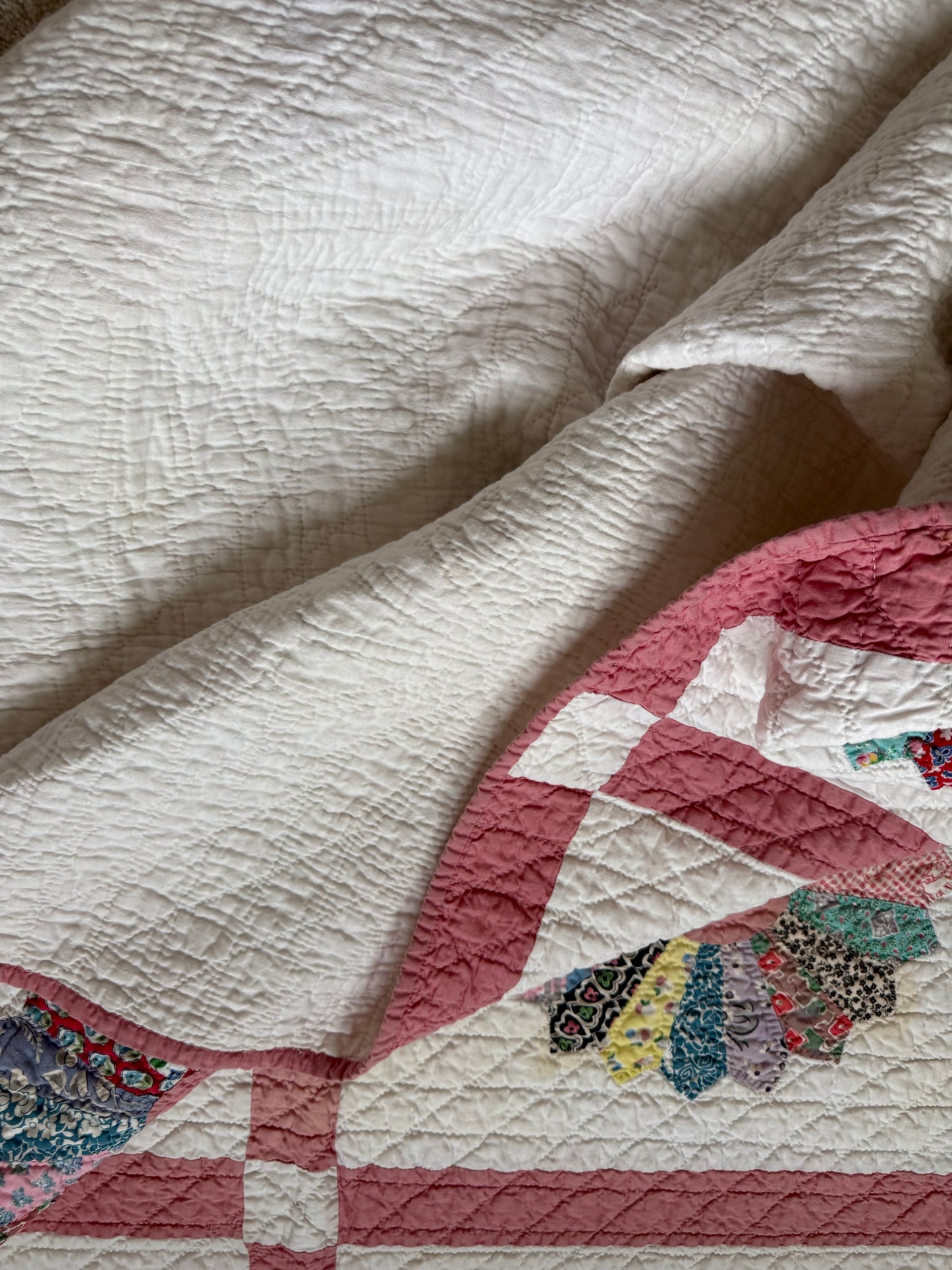 Vintage Dresden Plate Quilt