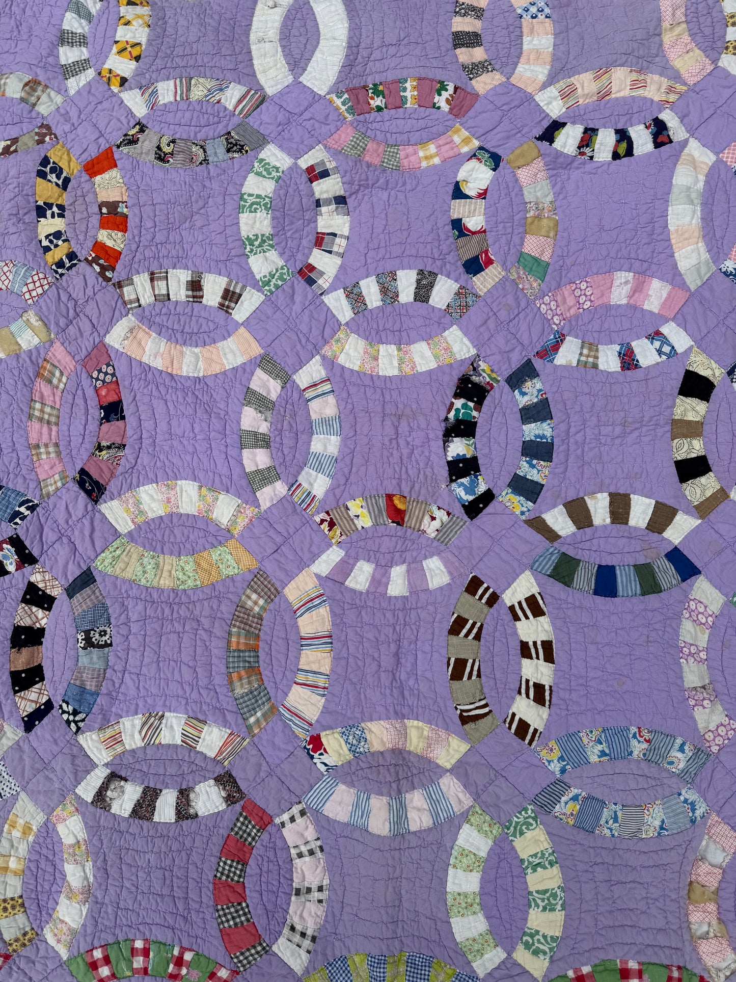 Vintage Lavender Wedding Ring Cutter Quilt