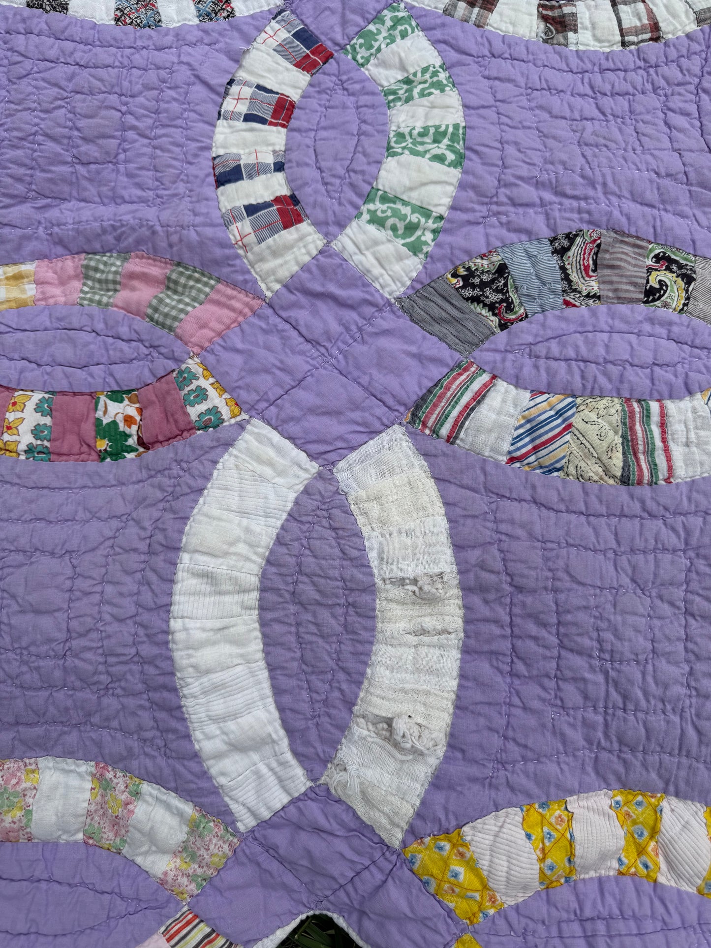 Vintage Lavender Wedding Ring Cutter Quilt