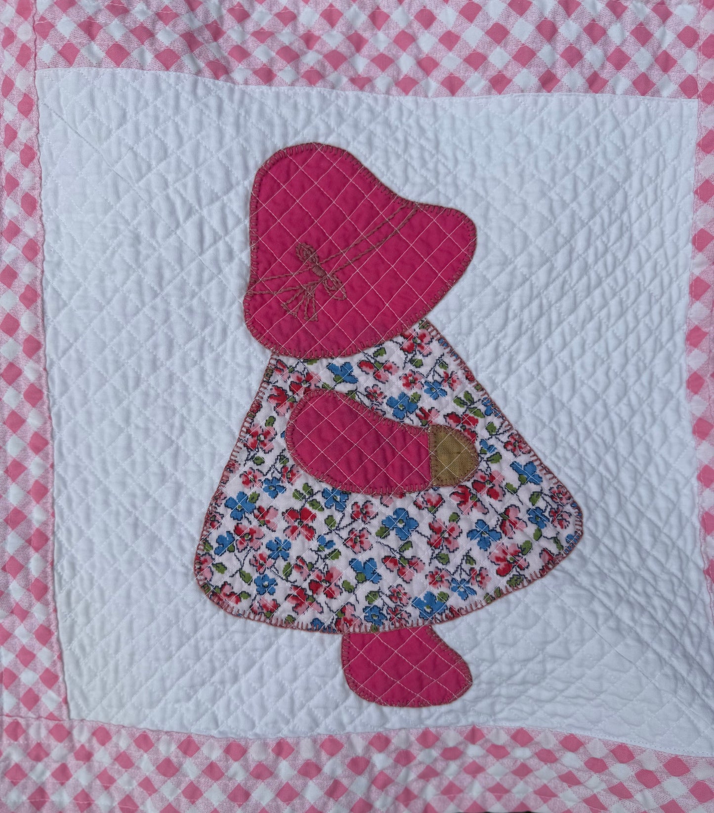Vintage Sunbonnet Sue Quilt