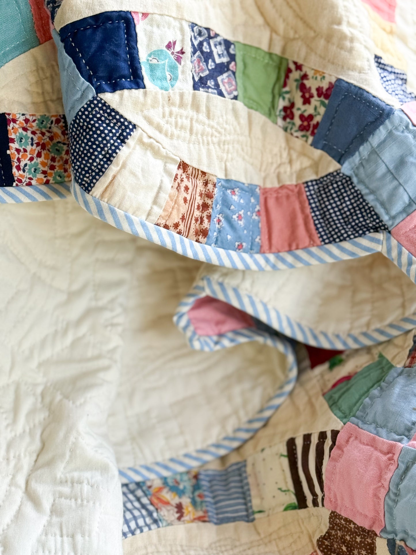 Vintage Double Wedding Ring Quilt