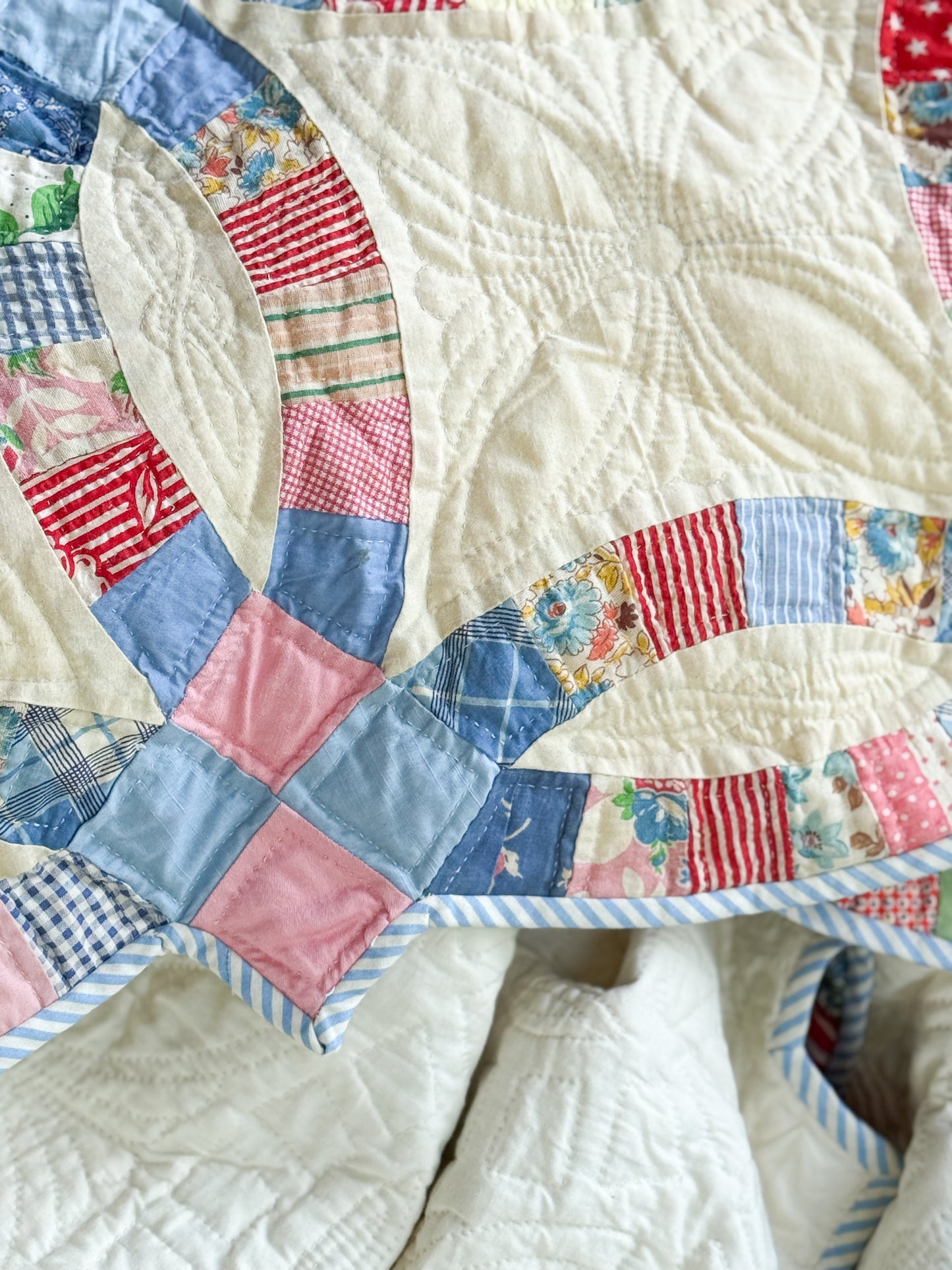 Vintage Double Wedding Ring Quilt