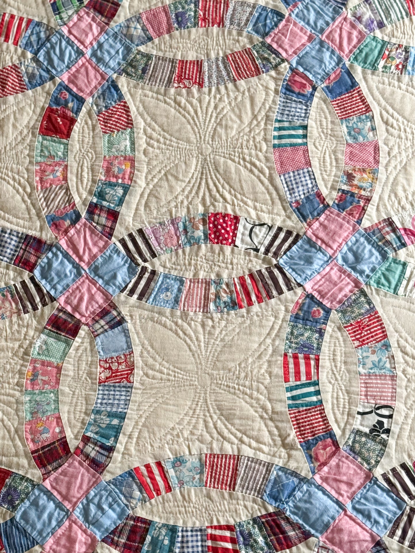 Vintage Double Wedding Ring Quilt