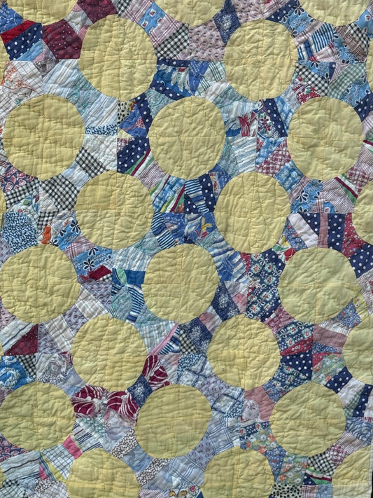 Vintage Yellow Snowball Quilt
