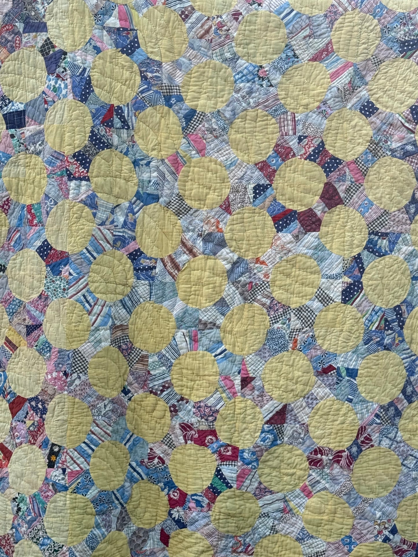 Vintage Yellow Snowball Quilt