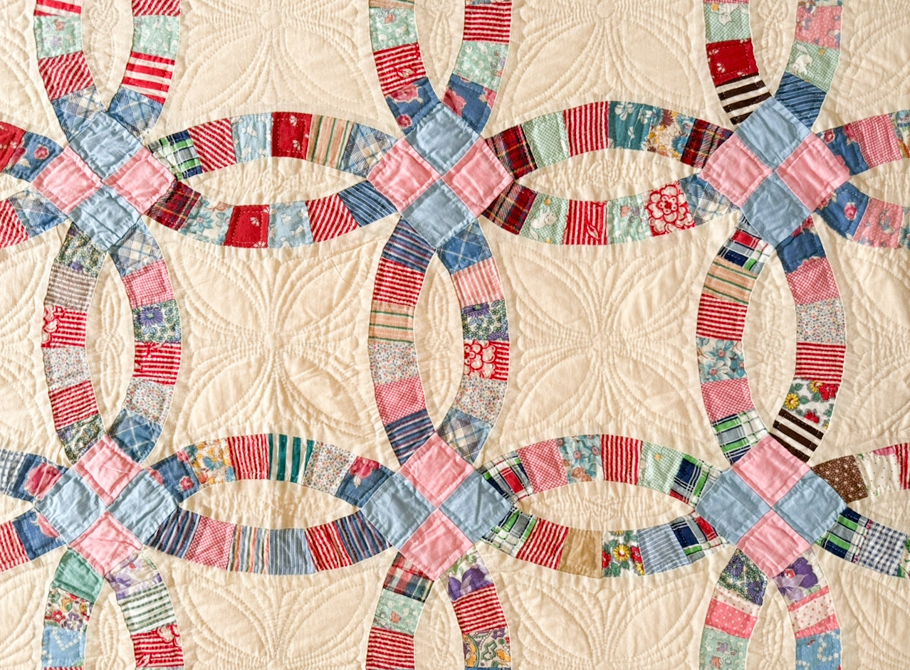 Vintage Double Wedding Ring Quilt