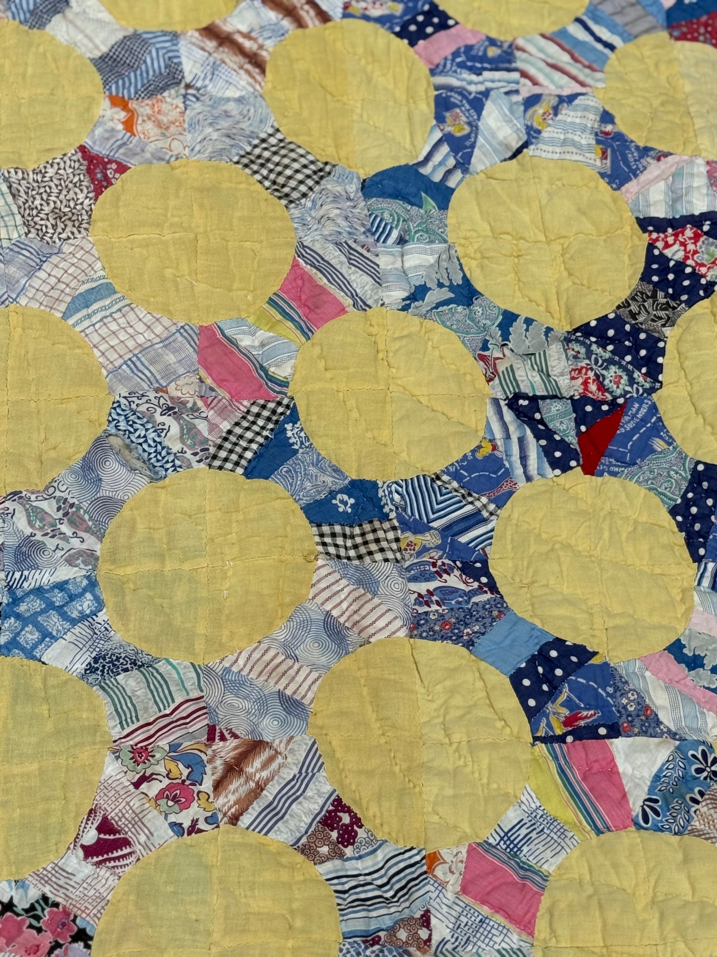 Vintage Yellow Snowball Quilt