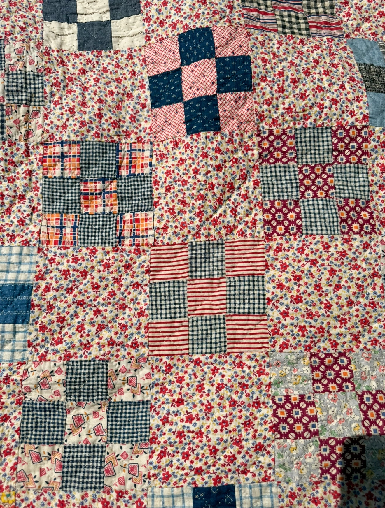 Vintage Red Floral Background Nine Patch Quilt