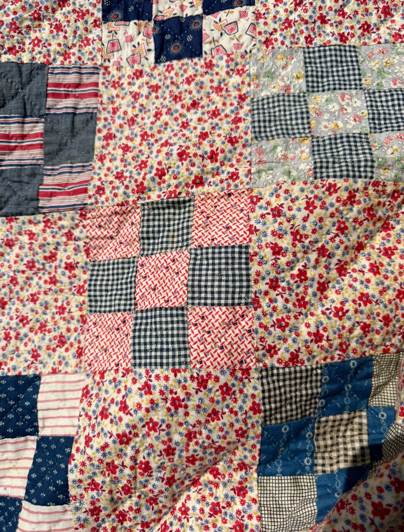 Vintage Red Floral Background Nine Patch Quilt