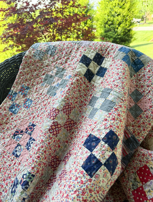 Vintage Red Floral Background Nine Patch Quilt