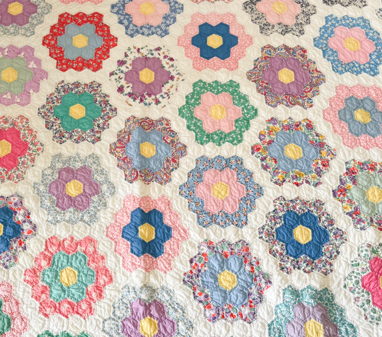 Grandmothers Flower Garden Quilt