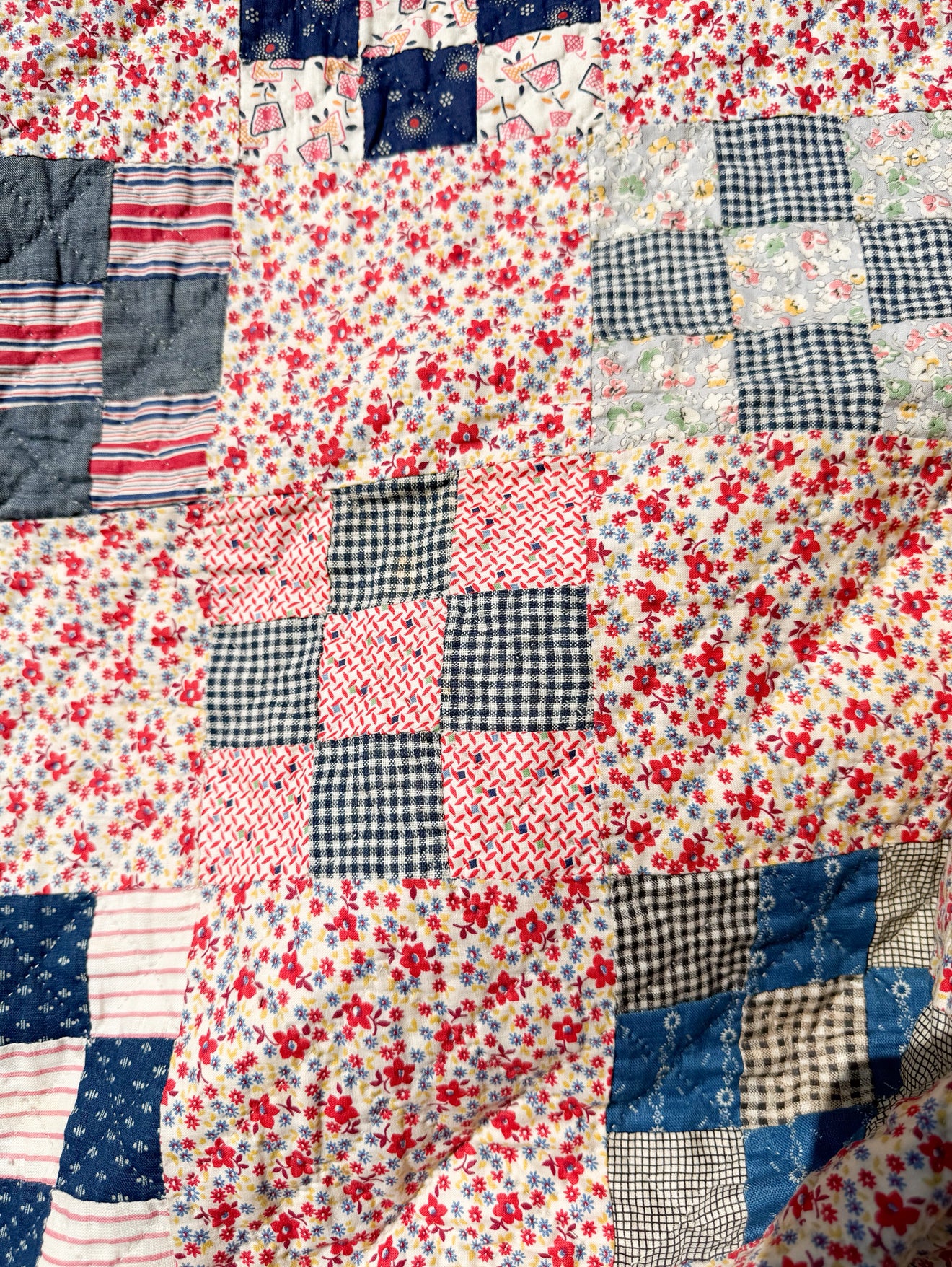 Vintage Red Floral Background Nine Patch Quilt