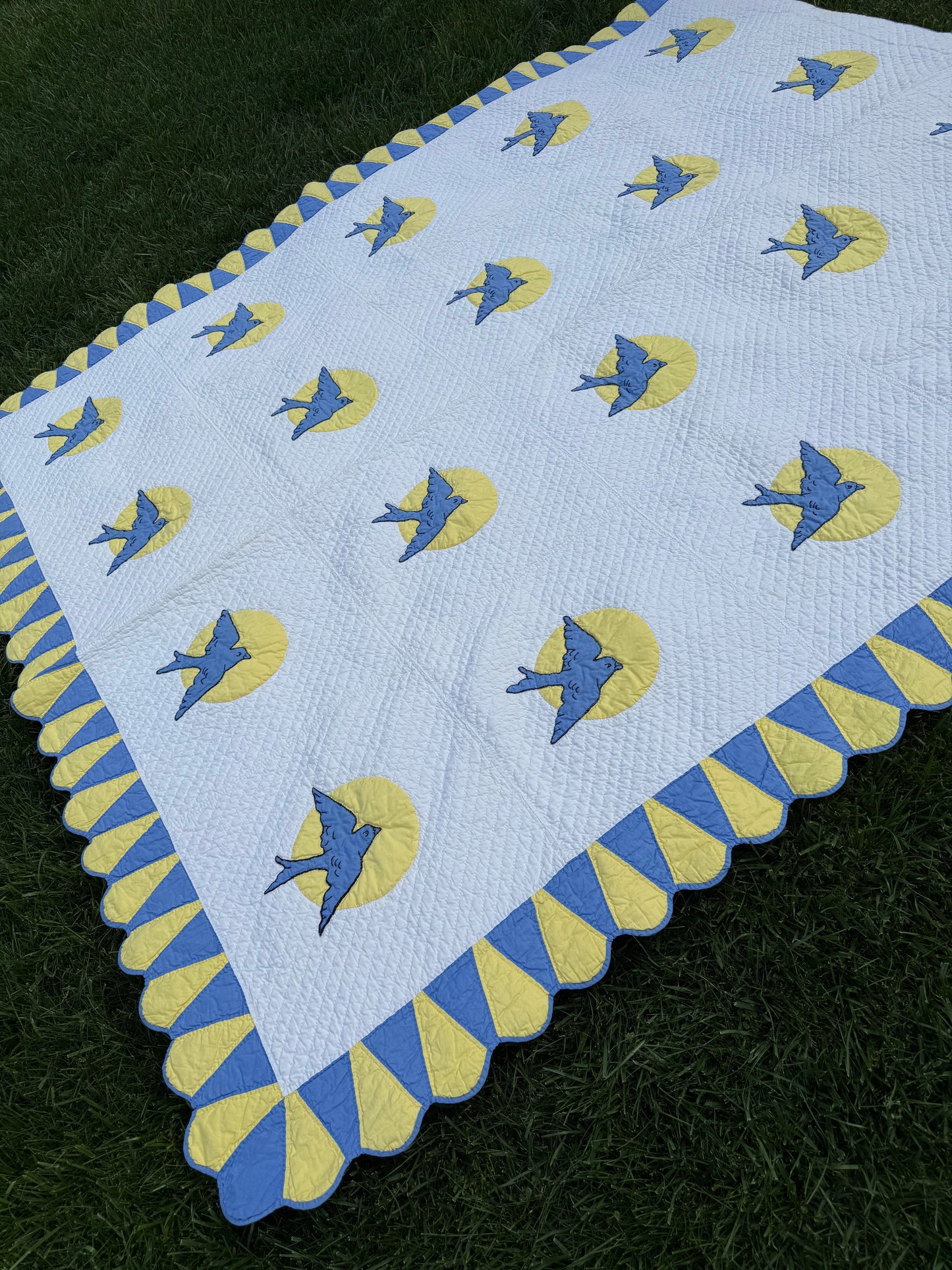 Vintage Bluebird Quilt
