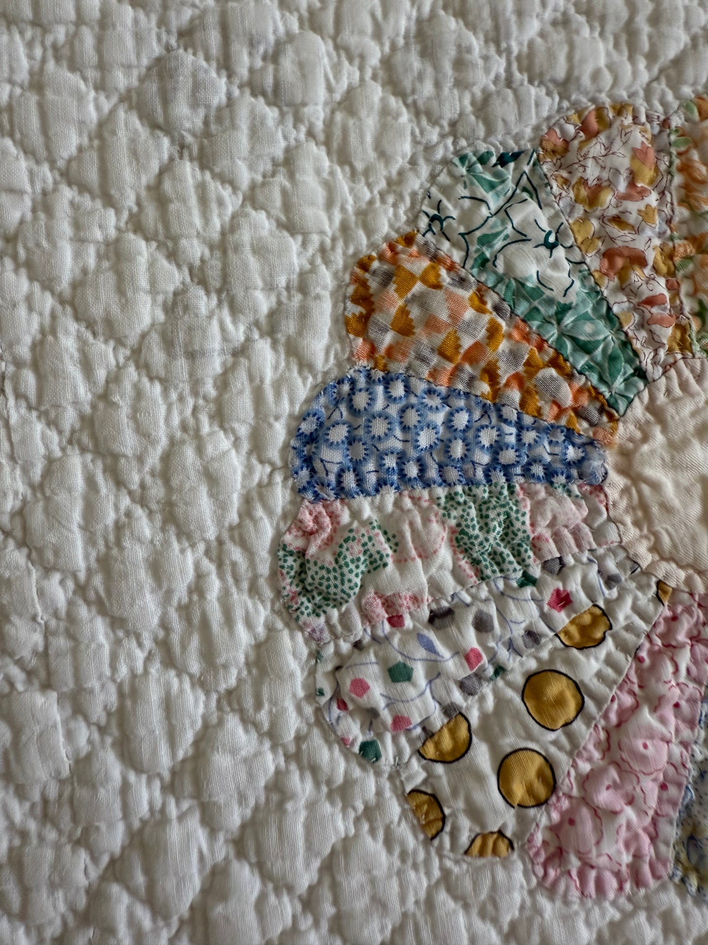 Vintage Dresden Plate Quilt