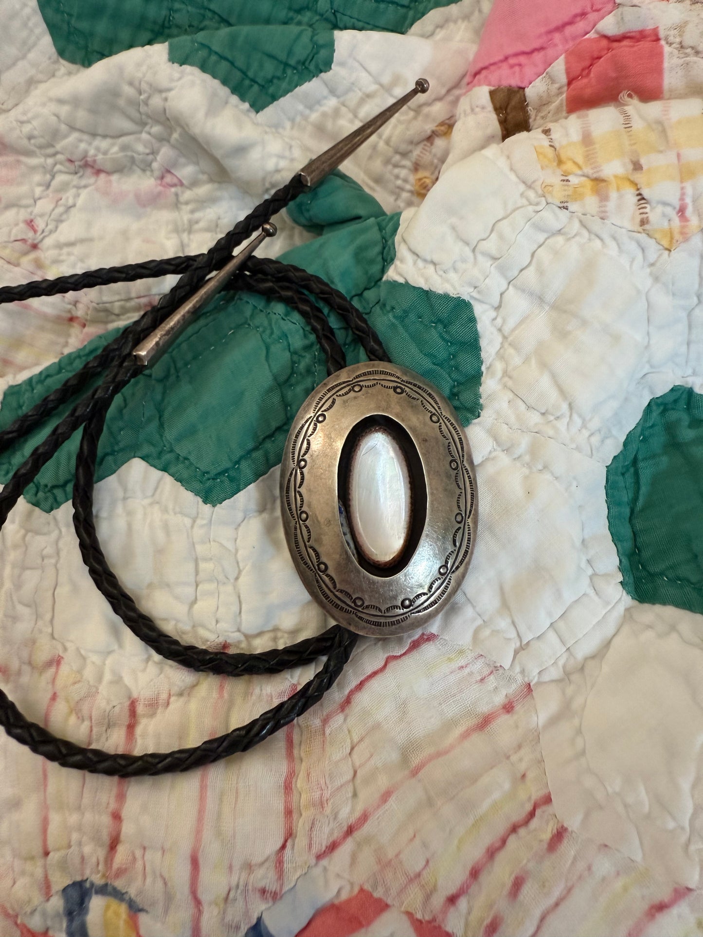 Vintage Sterling Silver Pink Mussell Shell Bolo Tie