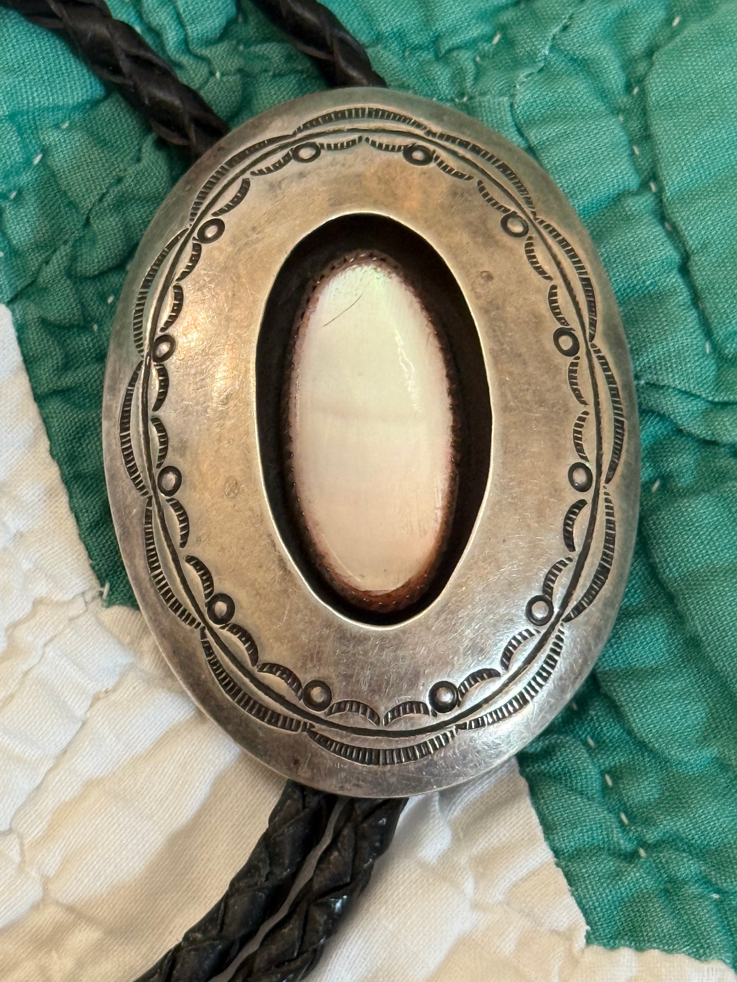 Vintage Sterling Silver Pink Mussell Shell Bolo Tie